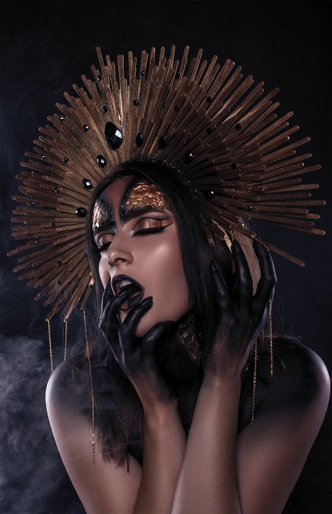 Makeup/style: Lex Fatum Model: Tanya Reizlina  Photo: Aleksey Savitskiy Dragon Makeup, Wild Feminine, Dark Skin Models, Makeup Photoshoot, Dark Beauty Photography, Dark Portrait, Face Art Makeup, Golden Dragon, Photoshoot Makeup