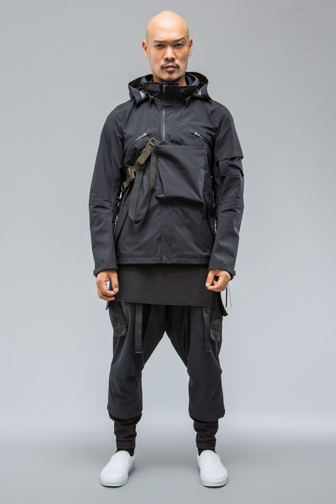 rhubarbes: J1A-GT by ACRONYM® More Fashion here. Acronym Clothing, Techwear Streetwear, Tech Clothing, Techwear Fashion, Style Aesthetics, Cyberpunk Fashion, Fashion Blogs, Outfit Grid, Futuristic Fashion