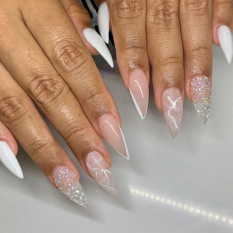 Clear Quartz Nails, Pixie Nails Design, Pixie Nails, Quartz Nails, Quartz Nail, Creative Nail Designs, Nail Inspiration, Creative Nails, Nails Design