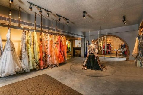 Luxury Boutique Interior, Ghagra Design, Saree Showroom, Lehenga Shopping, Clothing Boutique Interior, Bridal Boutique Interior, Showroom Decor, Front Facade, Cloth Shop