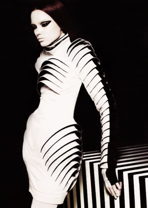 Architectural Fashion, Sculptural Fashion, Futuristic Style, Gareth Pugh, Futuristic Fashion, Avant Garde Fashion, Drag Queens, Vogue Russia, Black And White Stripes