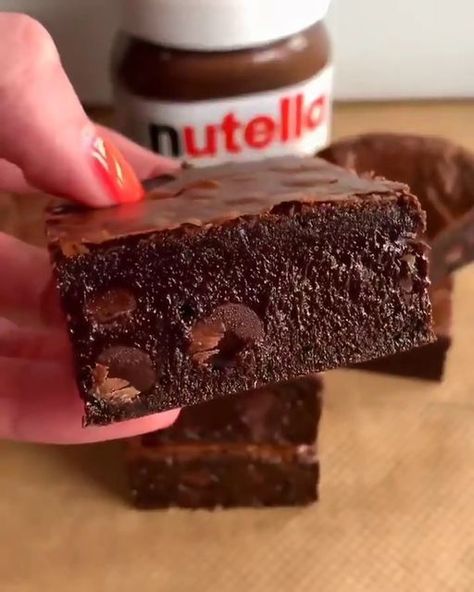 1 MILLION RECIPE on Instagram: "Follow @1mrecipe for daily recipes ♥ SUPER FUDGY NUTELLA BROWNIES 😍 They’re so chocolatey with a subtle Nutella taste, and they’re loaded with chocolate chips! Sound on for full instructions 🔉 All you need is: 170g unsalted butter, melted & cooled slightly 250g caster sugar 3 large eggs 250g dark chocolate, melted & cooled slightly 150g Nutella 100g plain flour 30g cocoa powder 1 tsp salt 150g chocolate chips Tin size: 8x8” Bake 170C 30-35 minutes - or until the edges are cracked and the middle no longer wobbles (all cooking times are a guide) Allow to cool fully in the tin and refrigerate for at least 3 hours or overnight for the best fudgy texture! It’s worth it I promise 😘 LIKE - SAVE - SHARE👇 ❤️Tag Your Friend ❤️ ➖➖➖ recipe by @fitwafflekitchen ♥ Nutella Inspired Recipes, Best Brownie Recipe, Nutella Brownies, Tandoori Masala, Oreo Brownies, Daily Recipes, Peanut Butter Brownies, Cheesecake Brownies, Best Brownies