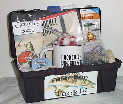 Fishing Gift Basket Ideas, Gift Basket Men, Funny Gift Baskets, Fishing Gift Basket, Fishing Bobbers, Raffle Ideas, Men Gift Basket, Raffle Basket, Basket Christmas