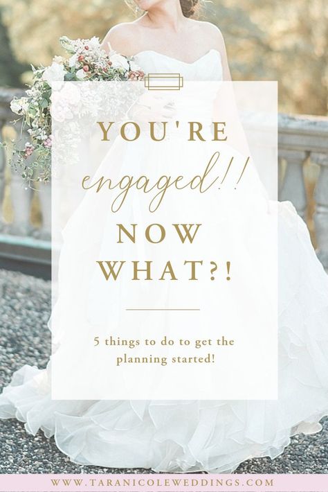 Timeline Wedding Planning, Checklist Wedding Planning, Engaged Now What, Timeline Wedding, Just Got Engaged, Plan Wedding, Checklist Wedding, Wedding Tools, Engagement Tips