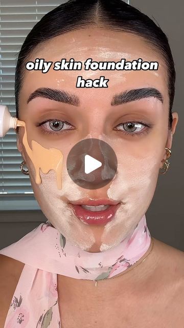 MARJAN on Instagram: "IM OBSESSED with this Oily Skin Foundation Hack 😳🫶🏻  Apply a little bit of powder on your bare skin to mattify any oil, and then go over it with your foundation. I used the @huda powder & @bobbibrown tinted foundation   #makeup #makeuptutorial #makeupartist #makeuphacks #foundation #wakeupandmakeup #beauty #hudabeauty" Huda Powder, Tinted Foundation, Foundation Hacks, Best Foundation For Oily Skin, Foundation For Oily Skin, Foundation Tips, Foundation Application, Skin Foundation, Bare Skin