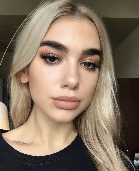 Dua Lipa Blonde, Halloween Costume Outfits, Dua Lipa, Hair Inspo, Blonde Hair, Hair Care, Hair Cuts, Blonde, Celebrities