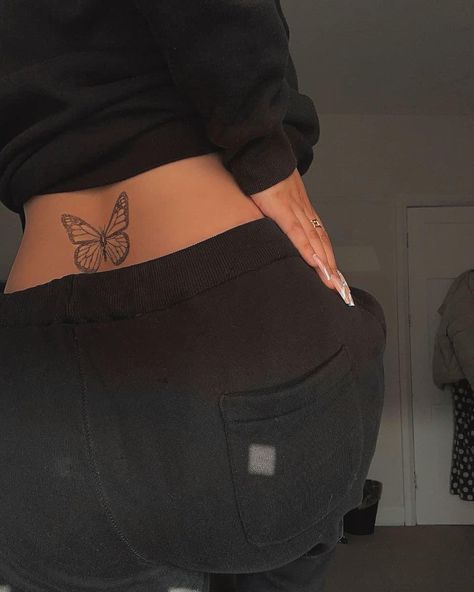 Font Tato, Tato Minimal, Butterfly Back Tattoo, Small Girly Tattoos, Waist Tattoos, Music Tattoo Designs, Tattoos For Black Skin, Pretty Tattoos For Women, Small Hand Tattoos