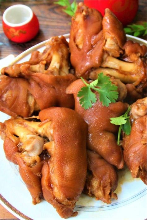 Pig Feet Stew Recipe, Pork Feet Recipe, Pickled Pigs Feet Recipe, Healthy Chinese Food, Pork Trotters, Trotters Recipe, Pig Feet Recipe, Healthy Chinese Recipes, Steamed Pork