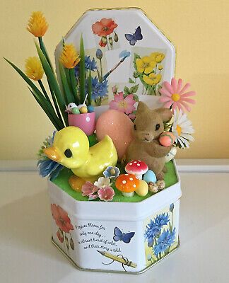 Easter Vignettes Spring Decorations, Valentine Assemblage, Spring Vignettes, Easter Vignettes, Bird In A Nest, Vintage Easter Decorations, Easter Vintage, Diy Spring Crafts, Easter 2024