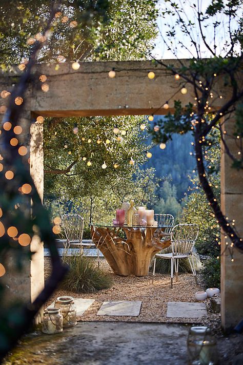 Outdoor dinner party table