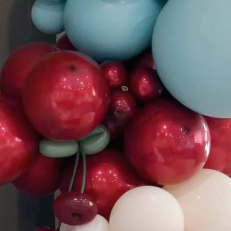 155K views · 23K likes | yeziballoons on Instagram Cherry Balloon Garland, Cherry Balloons, Cherry Ideas, Balloon Tutorials, Cherry Birthday, Cherry Delight, Baby Shower Advice Cards, Baby Shower Labels, Baby Shower Theme Decorations