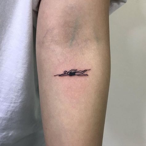 Summer Tattoo Ideas, Summer Tattoos, Life At The Beach, Iron Man Tattoo, Swimming Tattoo, Dance Tattoo, One Line Tattoo, Arrow Tattoo Design, Summer Tattoo