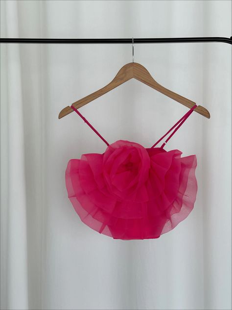 flower ruffle top. clothing aesthetic. pink top outfit. Pink Top Outfit, Pom Pom Fashion, Mehendi Outfits, Clothing Aesthetic, Tulle Flowers, Flower Top, Top Clothing, Clothing Designs, Top Outfit