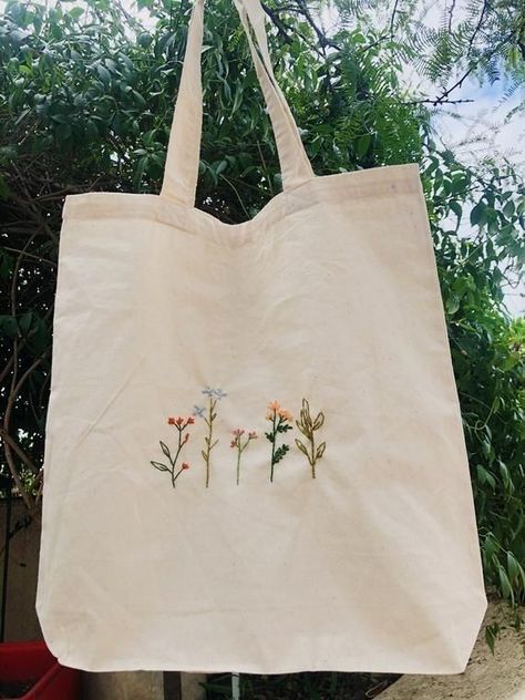 Tod Bag, Sac Tote Bag, Canvas Bag Design, Diy Tote, Embroidered Tote Bag, Pola Sulam, Embroidered Canvas, Embroidered Tote, Embroidery Bags