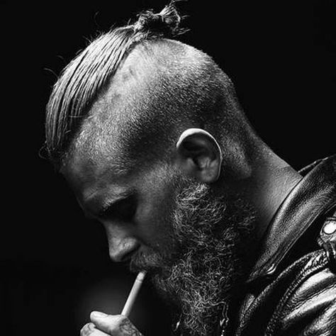 Man Ponytails Mens Ponytail Hairstyles, Top Knot Men, Man Bun Undercut, Undercut With Beard, Man Ponytail, Beard Haircut, Undercut Men, Short Hair Bun, Top Knot Hairstyles