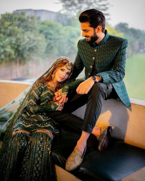 Mehndi Groom Outfit, Mehndi Couple Photoshoot, Nikkah Couple Outfit, Muslim Groom Outfit, Mehndi Couple, Mehndi Photoshoot, Mehendi Brides, Nikkah Shoot, Henna Dress