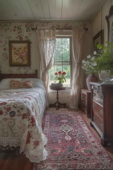 English Country Decorating Ideas, Guest Bedroom Cottage, Simple Cottage Interior, English Cottage Style Bedroom, French Cottage Interiors, Fairytale Cottage Interiors, English Cottage Bedroom Ideas, Colorful Cottage Interiors, English Cottage Bedrooms