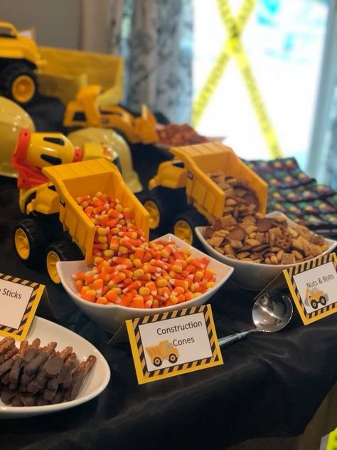 Construction Birthday Food, Construction Birthday Party Cakes, Construction Party Food, Construction Theme Cake, Construction Birthday Party Food, 3rd Birthday Party For Boy, Construction Birthday Cake, Construction Theme Birthday Party, 2nd Birthday Party For Boys