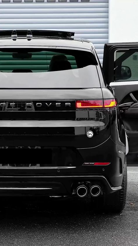 Luxury Cars Range Rover 2024, Range Rover Jeep, Suv Range Rover, New Range Rover Sport, Land Rover Sport, New Range Rover, Range Rover Sv, Dream Cars Range Rovers, The New Range Rover