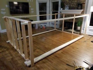 Diy Scaffolding Ideas, Diy Scaffolding, Wooden Scaffolding, 2x4 Wood Projects, Living Room Loft, Scaffolding, Diy House Projects, Diy Plans, Pallet Projects