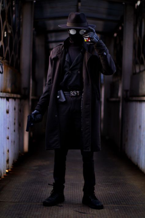 Spidernoir Cosplay, Spider Man Noir Cosplay, Spiderman Noir Cosplay, Spider Noir Cosplay, Spidey Noir, Noir Spiderman, Spider Noir, Spiderman Noir, Marvel Fashion