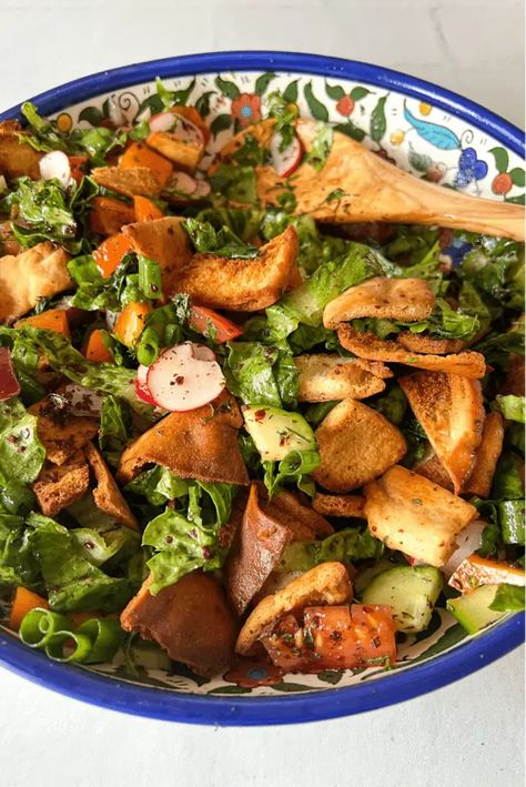 Fattoush Salad - Fufu's Kitchen Chicken Tawook Recipe, Fattoush Dressing, Arabic Salad, Turkish Salad, Zesty Salad, Fattoush Salad, Syrian Food, Kitchen Recipe, Pita Chips