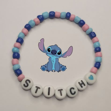 Seed And Clay Bead Bracelets, Cute Pony Bead Bracelets, Bracelet Clay Beads Ideas, Lilo And Stitch Bracelet, Bracelet With Clay Beads, Summer Bracelet Ideas, Seed Bead Bracelet Ideas, Make Clay Beads, ليلو وستيتش