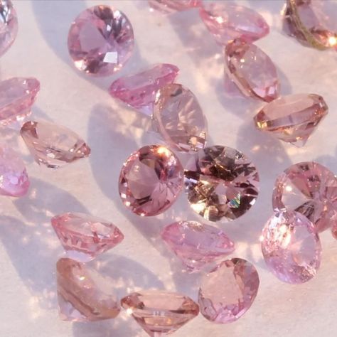 Pink Gem Stones, Pink Champagne Aesthetic, Gemstone Aesthetic, Pink Saphire, Diamond Aesthetic, Diamond Core, Jewellery Aesthetic, Crystal Aesthetic, Mermaid Aesthetic