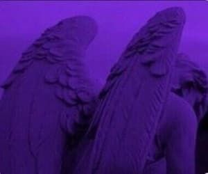 Fallen Angel Aesthetic, Purple Goth, Roman Statue, Lilac Sky, Greek Statues, Purple Vibe, Dark Purple Aesthetic, Angel Aesthetic, Witch House