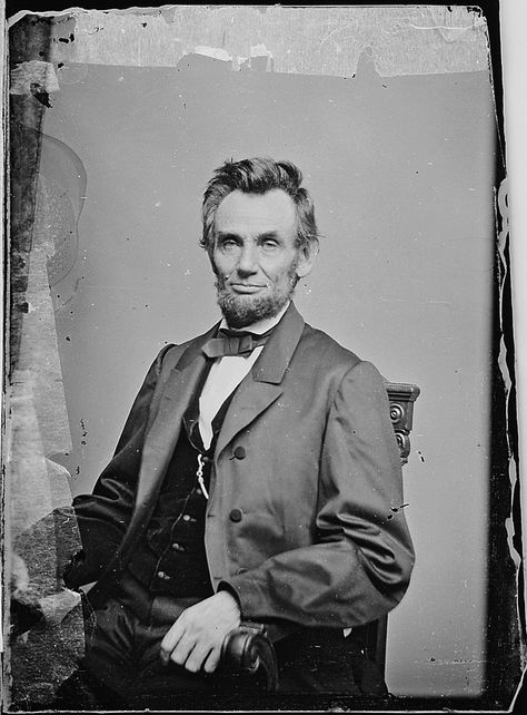 Abraham Lincoln by Mathew Brady. Original public domain image from Flickr | free image by rawpixel.com / U.S. National Archives (Source) Abraham Lincoln Images, Famous Photography, Portrait Vintage, Black And White Portrait, Black White Vintage, White Portrait, Vintage Black And White, National Archives, Public Domain Images