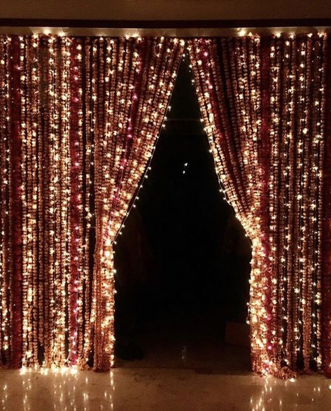 Wedding House Decoration, Pakistani Dholki Decor Home, Indian Wedding Home Decor, Desi Party, Diwali Backdrop Ideas, Haldi Decoration Ideas, Mehendi Decor Ideas, Wedding Hall Decorations, Wedding Decor Photos