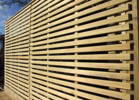 Designer slatted Metro panel Bali Pergola, Venetian Fence, Terrasse Med Tak, Slatted Fence, Horizontal Slat Fence, Slatted Fence Panels, Security Fencing, Acoustic Barrier, Garden Fence Panels