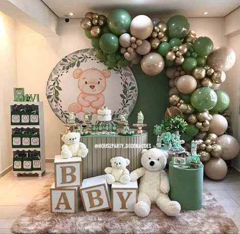 Green Bear Baby Shower Theme, Emerald Green Baby Shower Ideas, Sage Green Gender Reveal, Sage Green Baby Shower Ideas, Green Gender Reveal, Baby Shower Verde, Recuerdos Para Baby Shower, Teddy Bear Baby Shower Theme, Sage Green Baby Shower