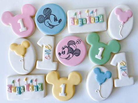 Vintage Disney theme for these Cookies ✨ Disney is definitely the theme of the month for me! I don’t mind, I love all things Disney 💕 #cookies #decoratedcookies #cookiedecorating #royalicingcookies #disneycookies #vintagedisneyland Disney Cookies, Vintage Disneyland, Birthday Themes, Disney Theme, Royal Icing Cookies, Vintage Disney, Birthday Theme, Cookie Decorating, 1st Birthday