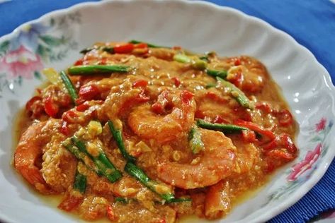 Chilli Crab Recipe, Chinese New Year Recipes, Peranakan Food, Chilli Crab, Singapore Style, Crab Recipe, Prawns Recipe, Chilli Prawns, Prawn Dishes