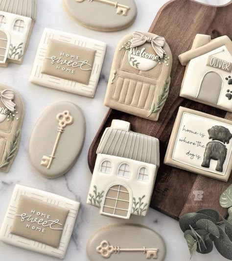 New Home Theme Ideas, New Home Cookies Royal Icing, Housewarming Party Cookies, Welcome Cookies Decorated, New House Cookies, Welcome Home Cookies Decorated, Realtor Cookies Decorated, House Sugar Cookies Decorated, Housewarming Cookies Decorated