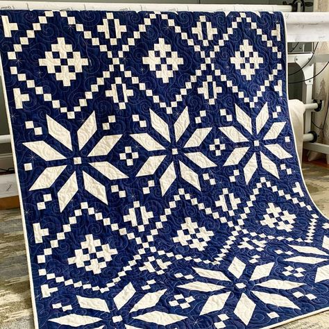 Norwegian Quilt Patterns, Nordic Quilt Patterns, Nordic Quilt Patterns Scandinavian Design, Nordic Star Quilt Pattern, Winter Solstice Quilt Pattern Free, Nordic Quilt, Nordic Frost Quilt, Scandinavian Quilts, Xmas Quilts