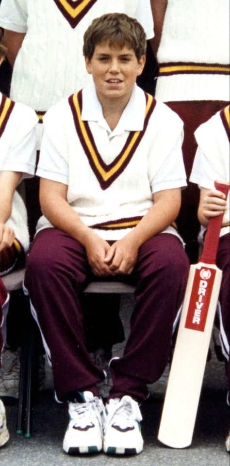 Henry Cavill as a boy ... he says they called him "Fat Cavill" ... who's sorry now? Young Henry Cavill, Old Yearbooks, Young Henrys, Love Henry, Guy Ritchie, The Man From Uncle, Yearbook Photos, Lois Lane, James Franco