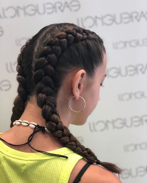 Braid Two Ponytails, Trenzas Aesthetic, Two Ponytail Hairstyles, Sleek Short Hair, Two Braid Hairstyles, Haircuts For Long Hair With Layers, Boxer Braids, Hairdos For Curly Hair, Hair Detangler