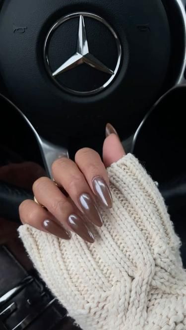 Autumn Nails 2023, Mini Macaron, Simple Fall Nails, Chrome Nails Designs, Nail Polish Kit, Subtle Nails, Fall Acrylic Nails, Cute Gel Nails, Nails 2023