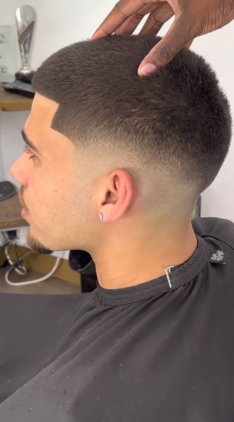 Low Fade Haircut Short Hair, Men's Buzz Cut Styles, Mid Drop Fade Buzzcut, Buzz Fade Men, Low Skin Fade Buzzcut, Buzzcut Ideas Men, Buzzcut Skin Fade, Buzzcut Mid Fade, Buzzcut High Fade