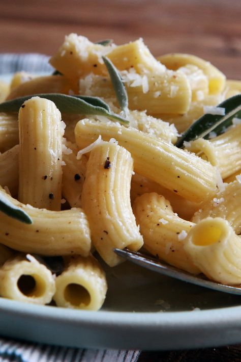 NYT Cooking: Like many simple sauces, this one takes less time to prepare than the pasta itself. Fresh, fragrant sage is my choice of herb here, but substitutions abound. Try parsley, thyme, chervil or other green herbs in its place. Or cook minced shallot or onion in the butter until translucent. You may even toast bread crumbs or chopped nuts in the butter, just until they're l... Pasta With Butter, Simple Sauces, Sage Pasta, Sage Recipes, Green Herbs, Sage Butter, Vegetarian Pasta Recipes, Butter Pasta, Parmesan Recipes