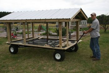 Our portable goose coop built on a wagon frame to make it easier to move on our uneven pastures. Description from backyardchickens.com. I searched for this on bing.com/images Goose Coop Ideas, Goose Coop, Turkey Coop, House Gutters, Goose House, Mobile Chicken Coop, Backyard Ducks, Water Catchment, Duck Coop