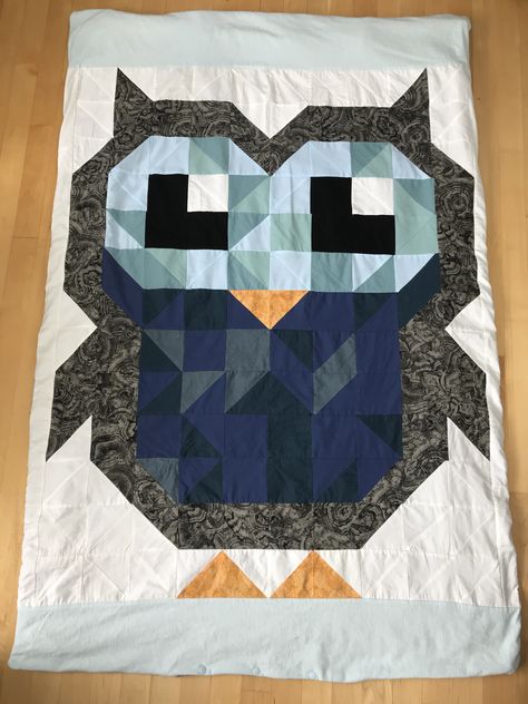 Owl Quilt Pattern Free, Owl Quilt Block, Boy Baby Quilt, Quilting Hearts, Owl Quilt Pattern, Animal Quilt Blocks, Half Square Triangle Blocks, Amish Quilt Patterns, Owl Quilts