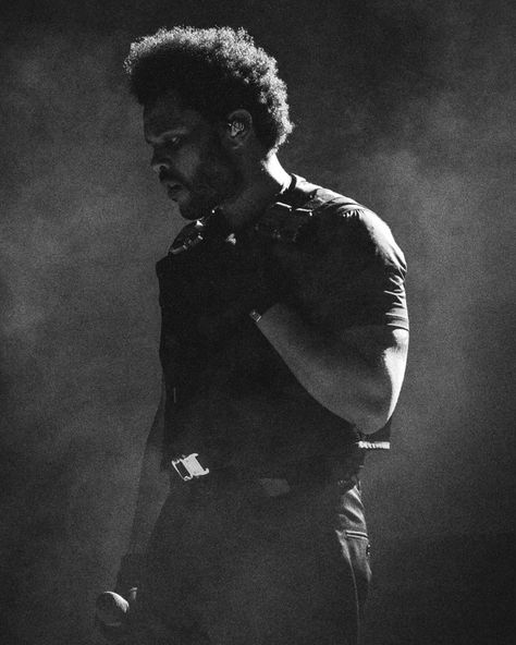 Theweeknd Aestethic, The Weeknd Black And White, The Weeknd Vibes, The Weeknd Background, Weekend Aesthetic, Starboy The Weeknd, جوني ديب, The Weeknd Poster, Beauty Behind The Madness