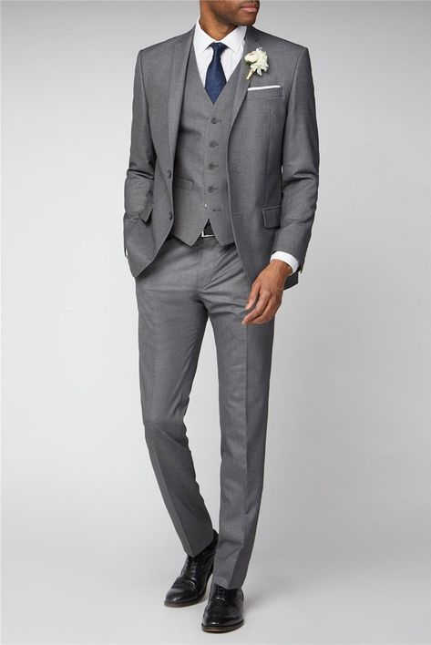 Casual Wedding Suit, Wedding Suits Men Grey, Grey Slim Fit Suit, Formal Attire For Men, Grey Suit Wedding, Grey Suit Men, Prom Suits For Men, Mens Wedding Attire, Wedding Outfit Men