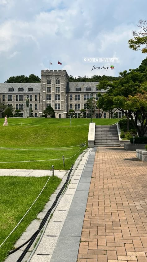 Korea University Campus, Korea University Aesthetic, School In Korea, Study In Korea, University In Korea, Korean University, Korean College, Yonsei University, Dream University