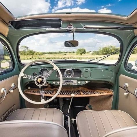 Volkswagen Beetle Interior, Vw Bug Interior, Volkswagen Vintage, Volkswagen Beetle Vintage, T1 Bus, Vw Classic, Old Vintage Cars, Cars 4, The Beetle