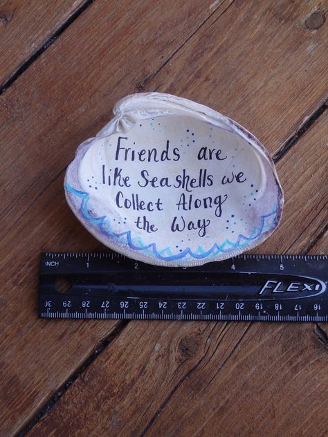 Friends Are Like Seashells You Collect Along the Way Seashell - Etsy Seashells Quote, Friends Are Like Seashells, Scallop Shell Craft, Napkin Ideas, Sea Magic, Sanibel Shells, Art Friendship, Shell Ideas, Ocean Room