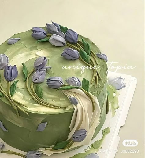 Tulip Cake Ideas, Tulip Cake, Cakes Aesthetic, Cake Painting, Ocean Cakes, Fondant Cake Designs, Vintage Birthday Cakes, Green Cake, Pretty Cake